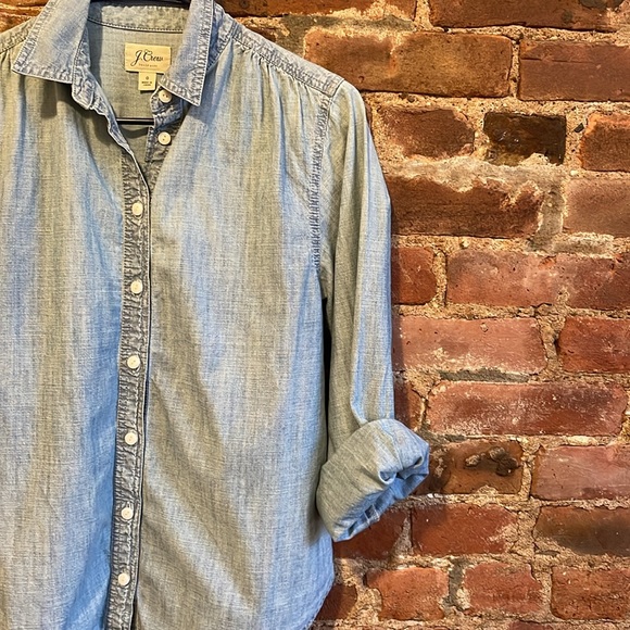 J Crew Button Up Shirt, Size 0, Chambray - Picture 2 of 4